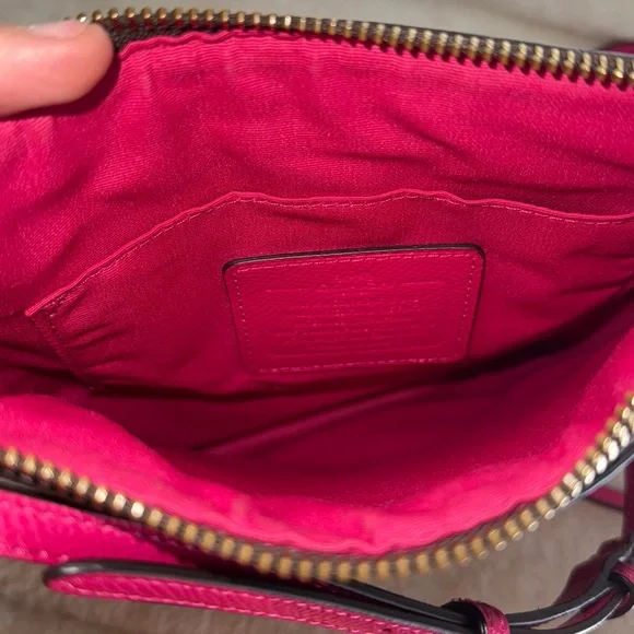 Coach crossbody - Picture 5 of 11